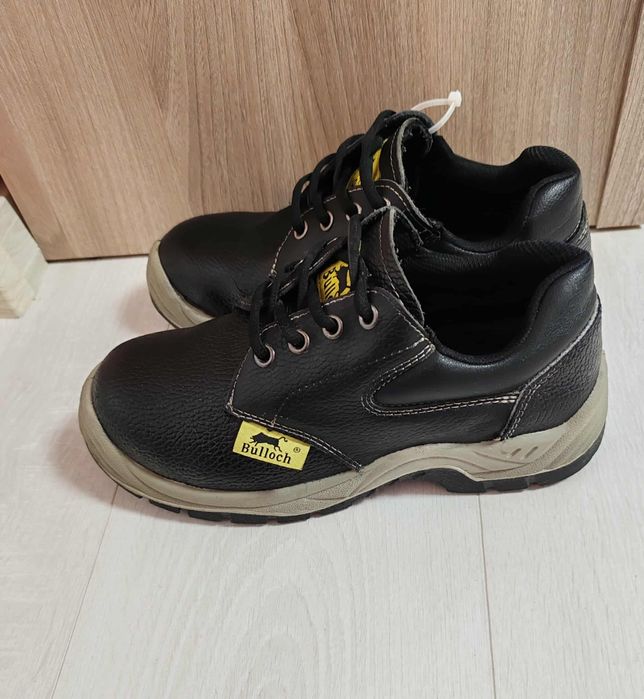 Ghete drumeție Bulloch piele