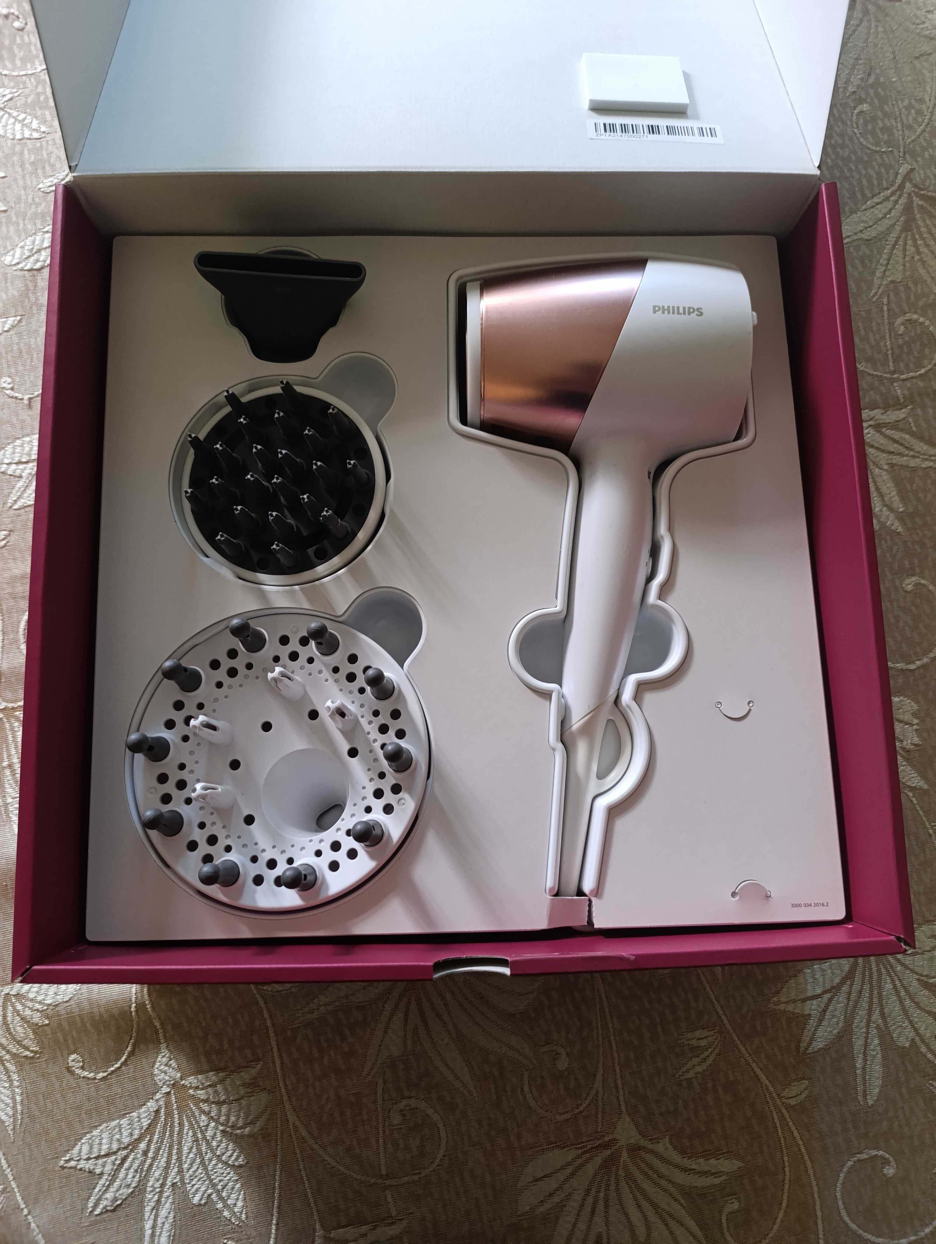 Сешоар Philips SenseIQ BHD827 – като нов, с всички накрайници