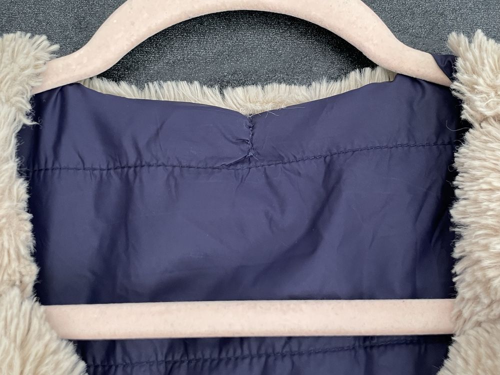 Guess palton rar faux fur blana cu 2 fețe