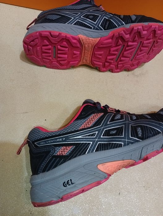 Asics Gel Venture N 37,5 - 22 лв
