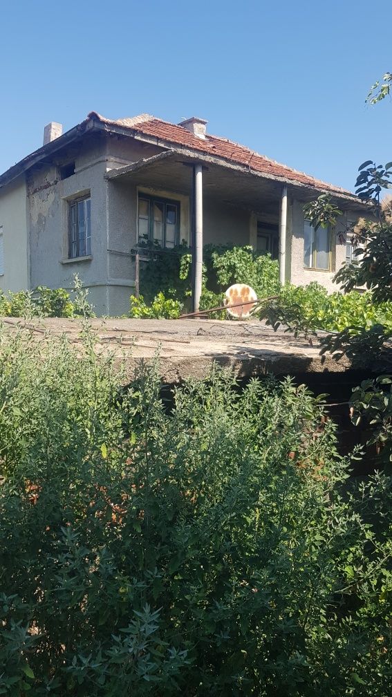 Продава къща в с.Усойка общ.Бобошево