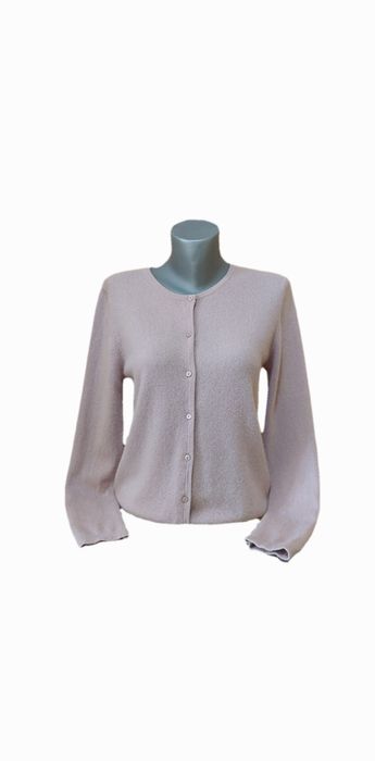 Кашмирена жилетка MAGASIN DU NORD . 100%Kaшмир. Размер М.
Размер М.