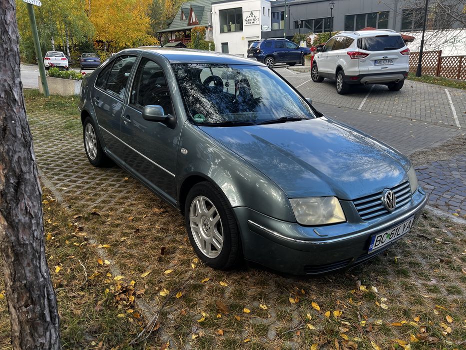 Volkswagen Bora • 2002 • 1.6 Benzină 16V • 220.000 km • 1.650€