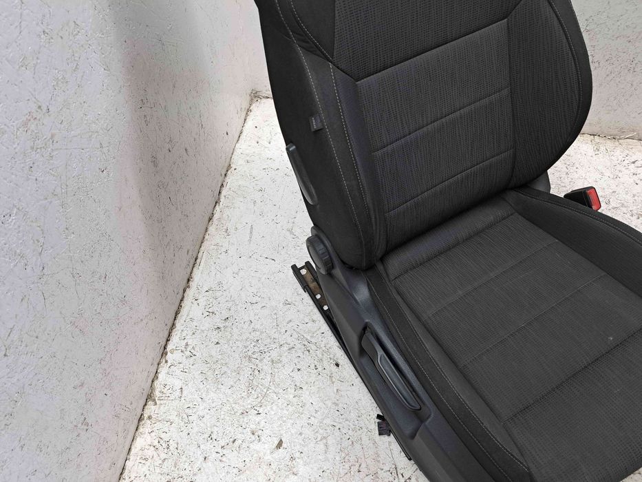 Scaun dreapta fata Skoda Superb III Combi (3V5) [Fabr 2015-2024] OEM