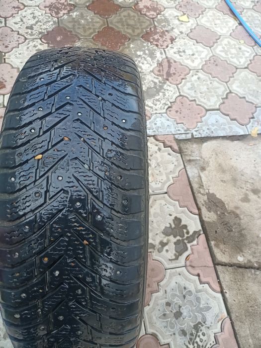 Зимние шины Nokian 225*65 R17