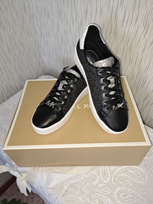Продам кеды Michael kors