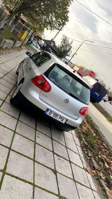 Golf 5 - 1.6 fsi - 115 cp - Navi - Clima - Senzori - Computer