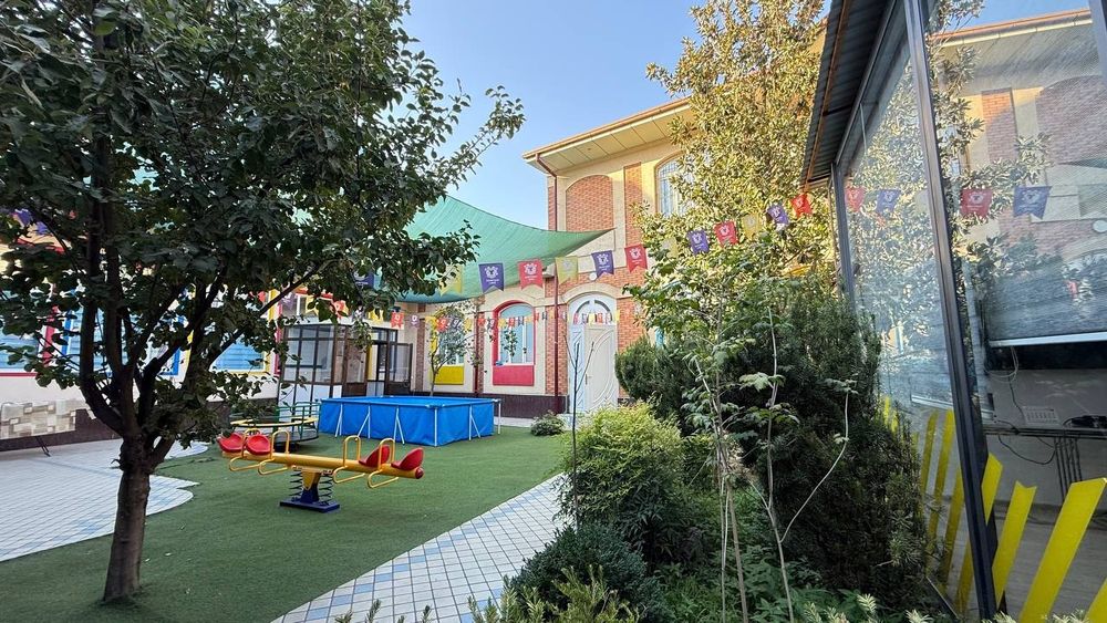 Улица  мукумий  9 соток  дом  садик  школа