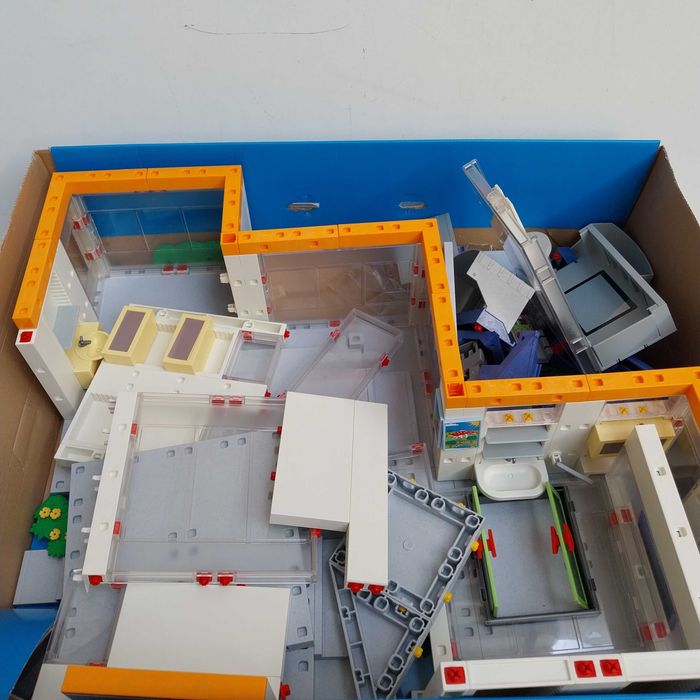 ТОП ОФЕРТА   Playmobil 4404 клиника / болница