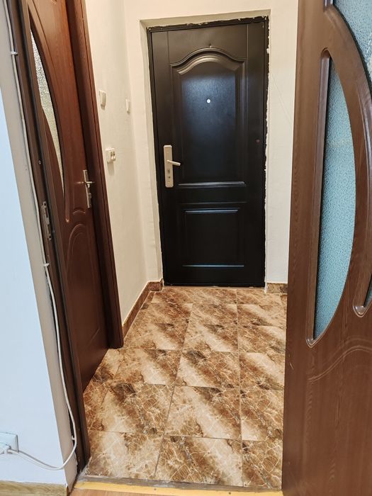 Garsoniera de închiriat