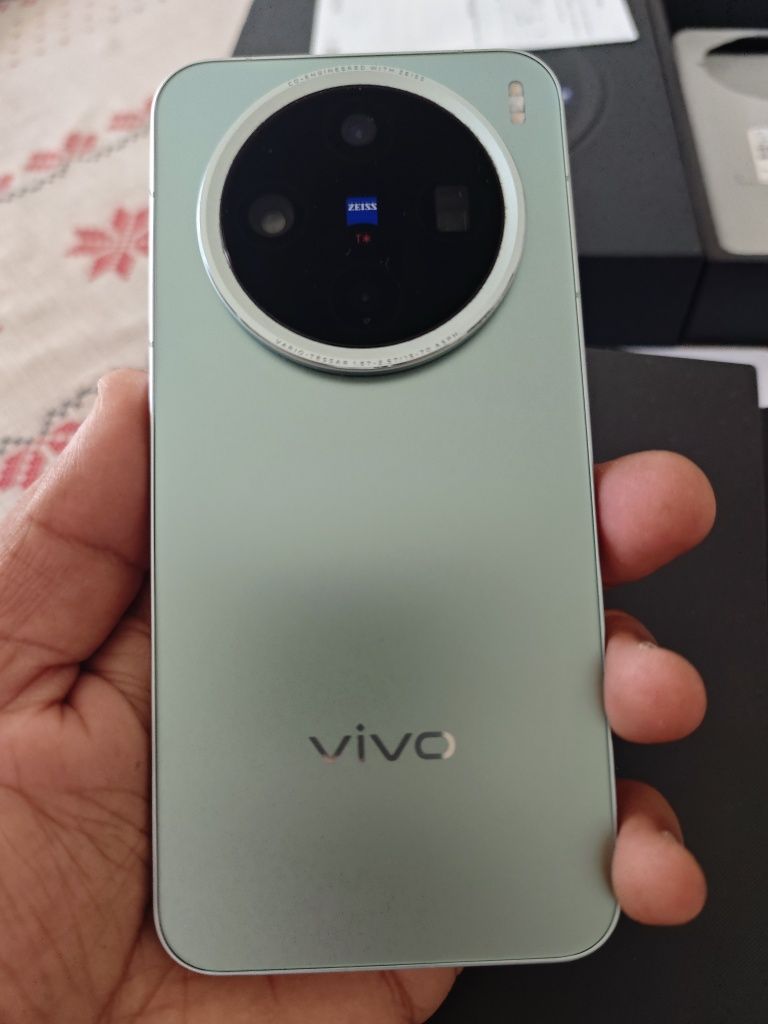vivo X200 Pro mini/12-256/,отличен,комплект.