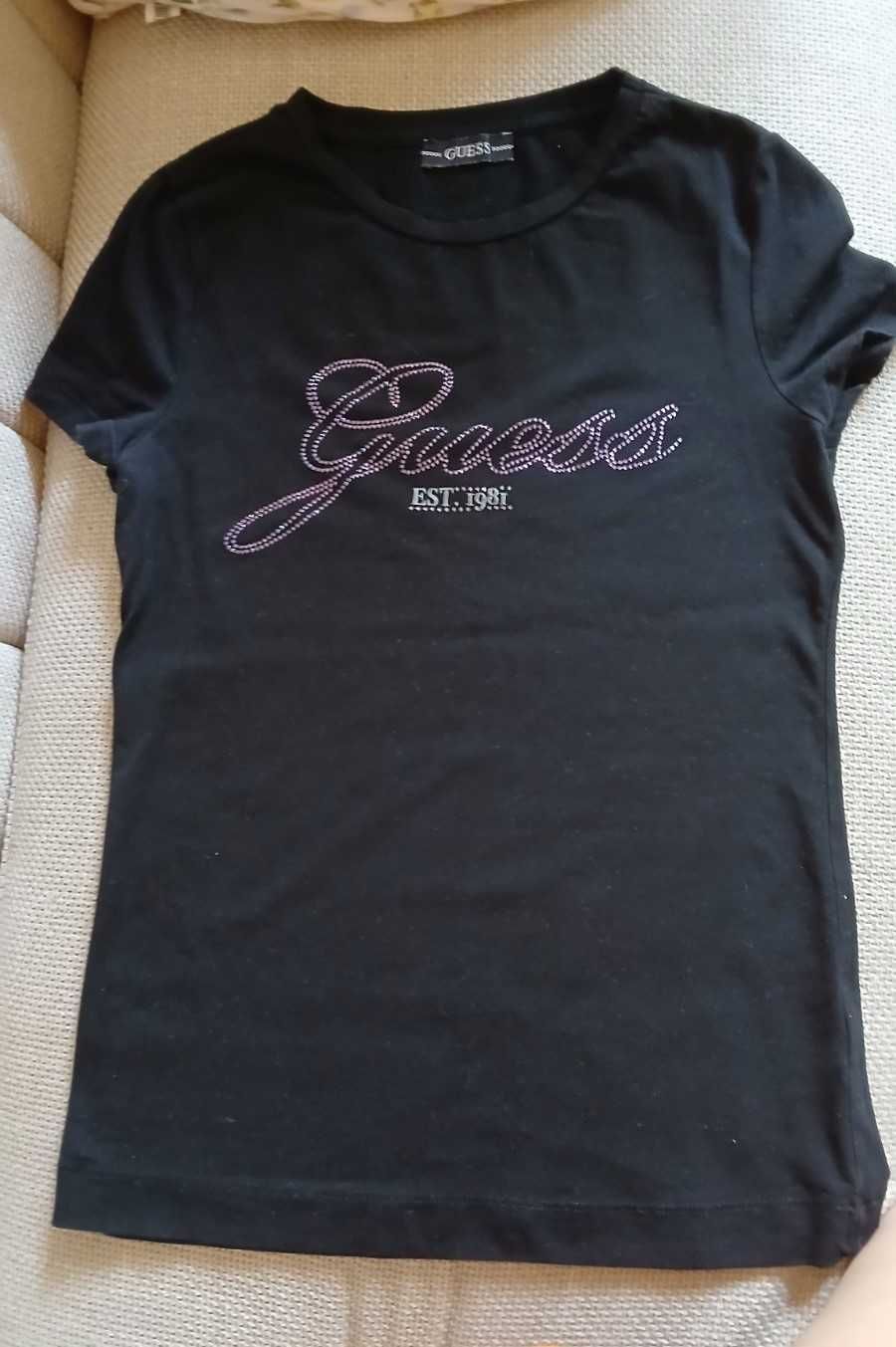 Тениска- черна на GUESS
