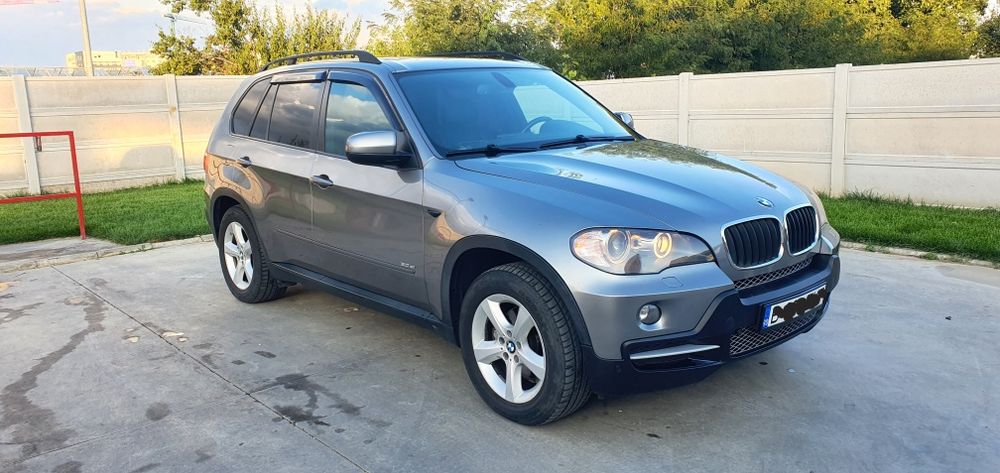 BMW  X5 3.0is vând-schimb