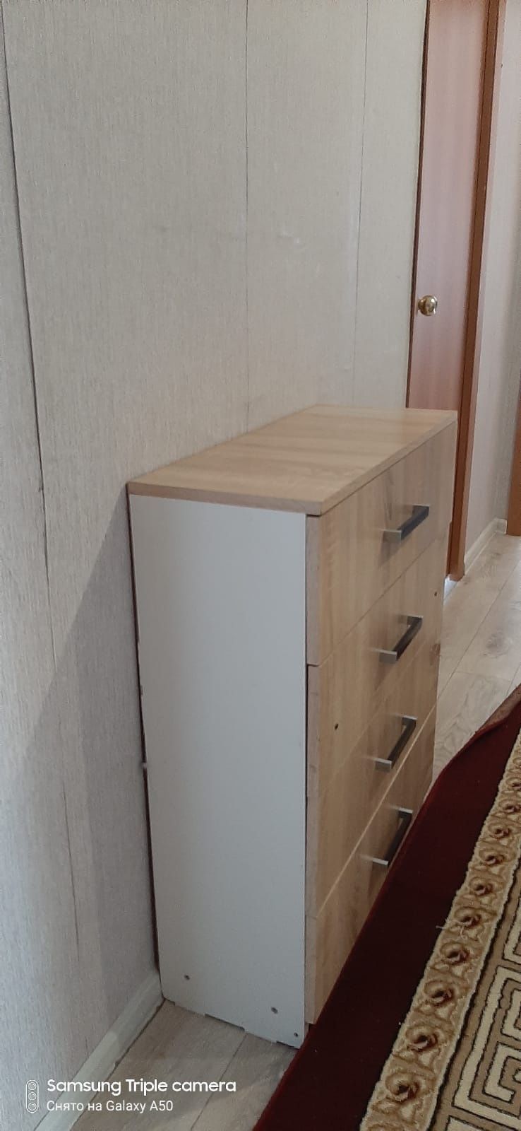 Продам полочку в прихожую