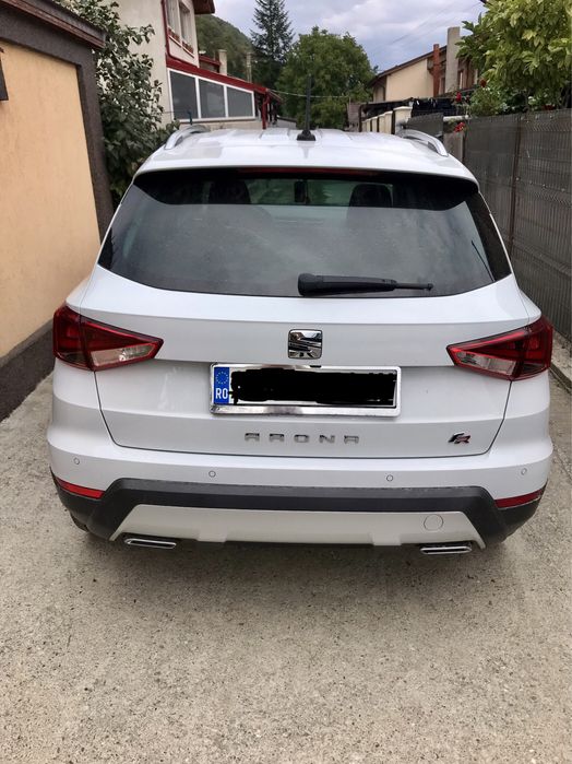 Vând Seat Arona.