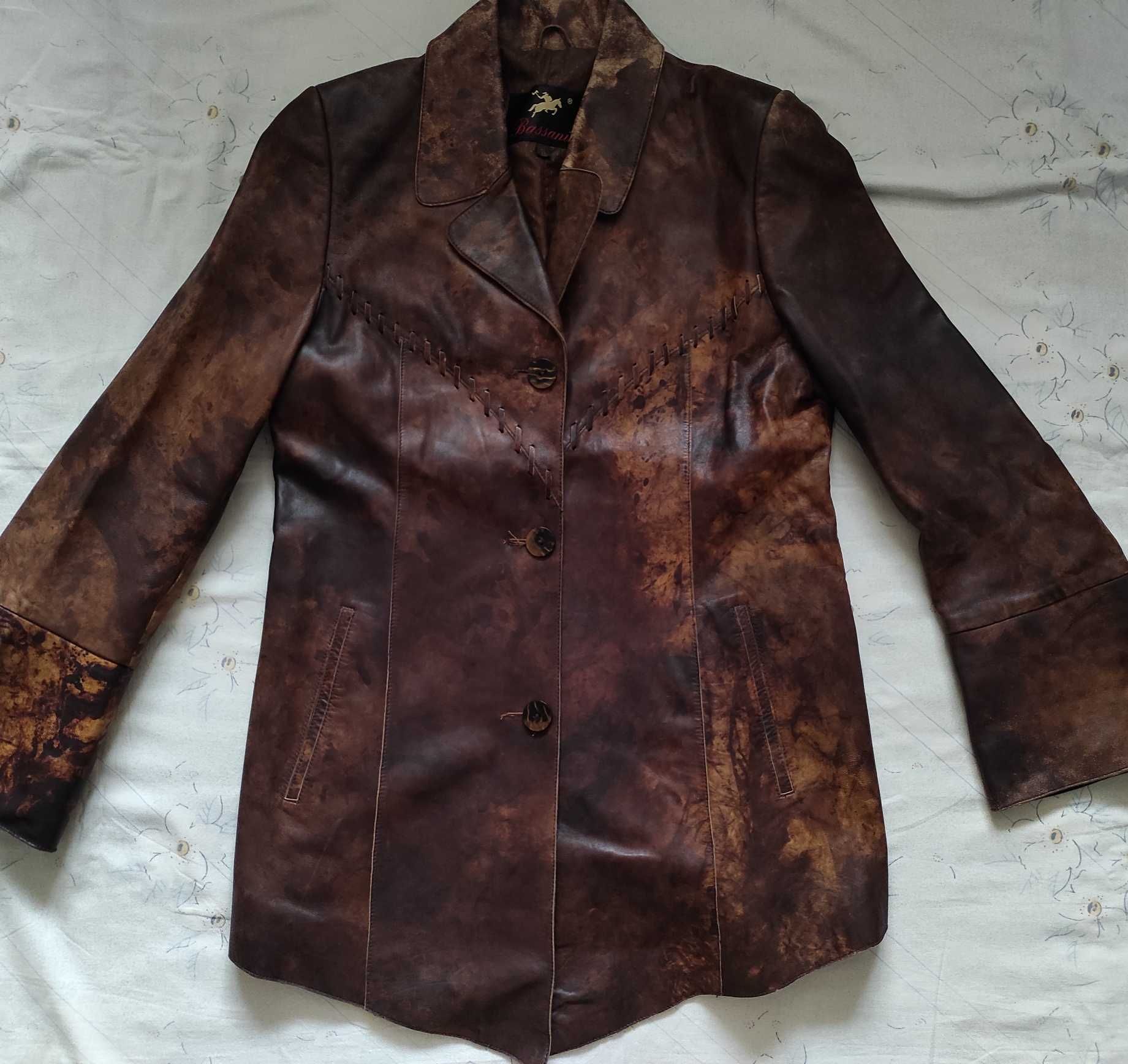 Продам кожаный женский пиджак Турция, размер 46-48
