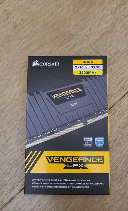 Memorie RAM Corsair Vengeance LPX de  32GB DDR4 3200MHz CL16 ,noi
