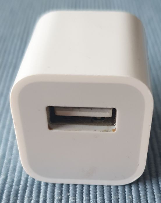 USB захранващ адаптер Apple модел A1265  за пътуване за  САЩ