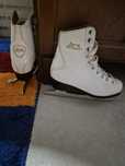 patine de gheata DAVOS 29 pret 50 lei
