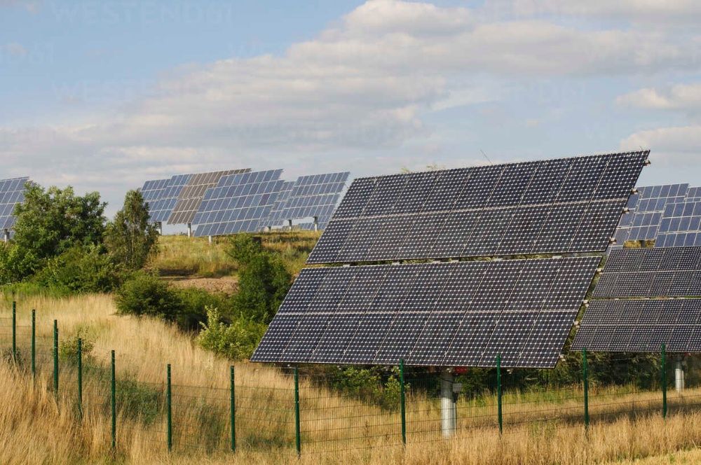 Солнечная батарея (панель) 350Вт/час комплект готовый 220В 12В