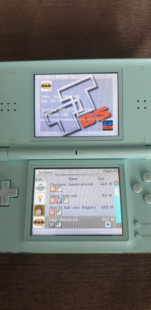 Nintendo ds lite modat cu 65 de jocuri