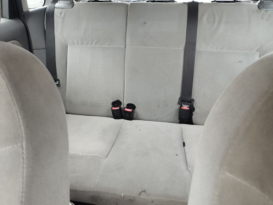 Vând Ford fiesta 2005