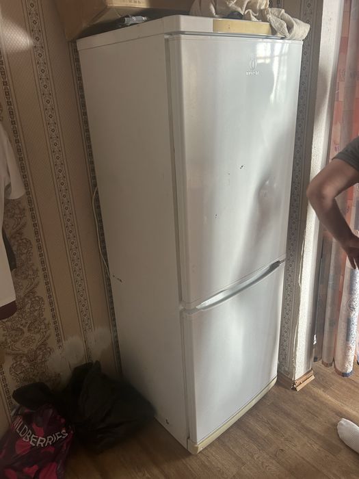 Холодильник индезит