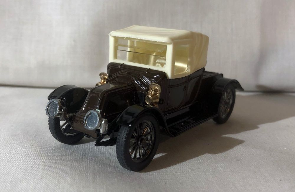 Macheta CORGI Collectors Classics 1910 RENAULT 12 16 - sc 1 43 - angli