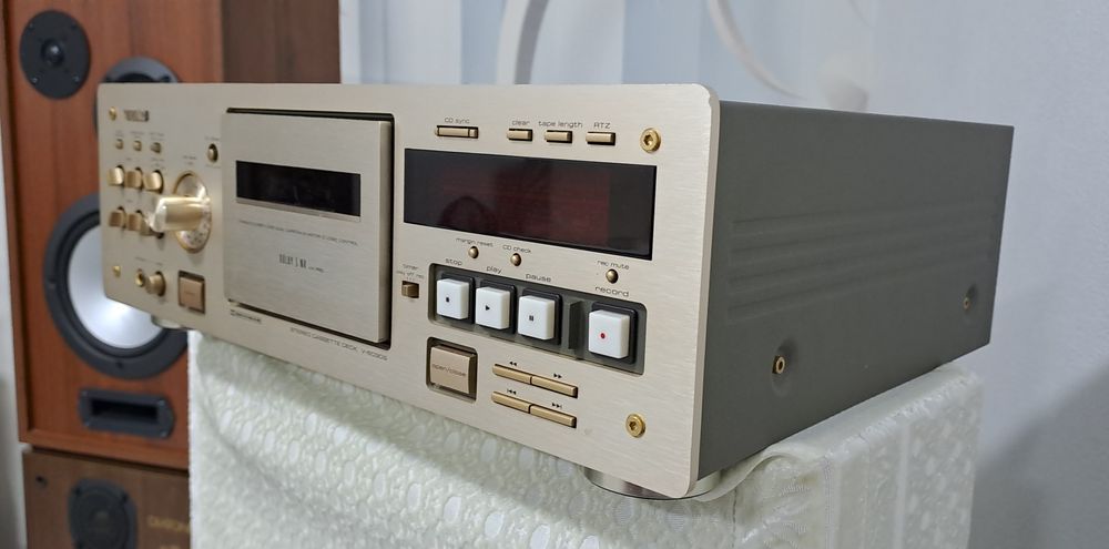 Кассетная дека TEAC V 6030s