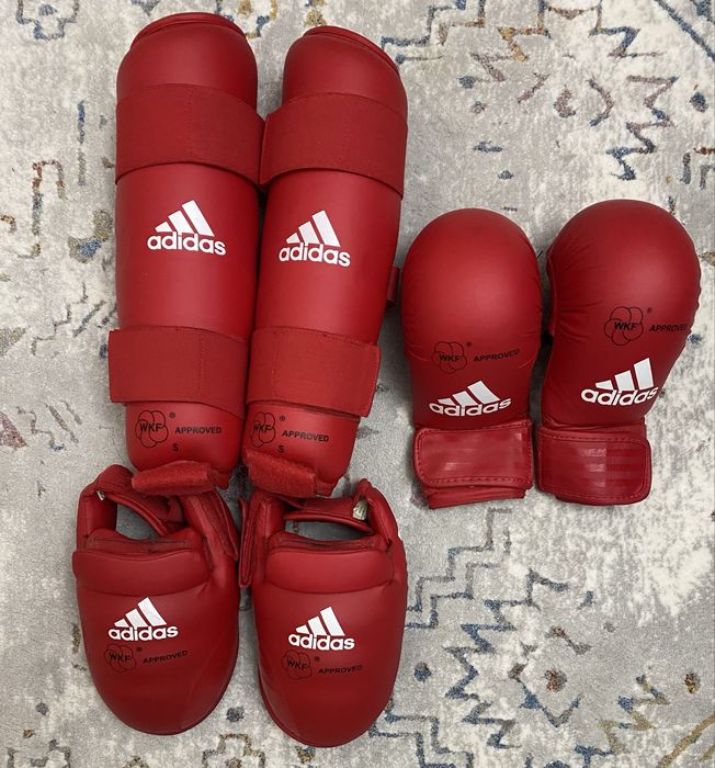 Накладки и футы каратэ WKF