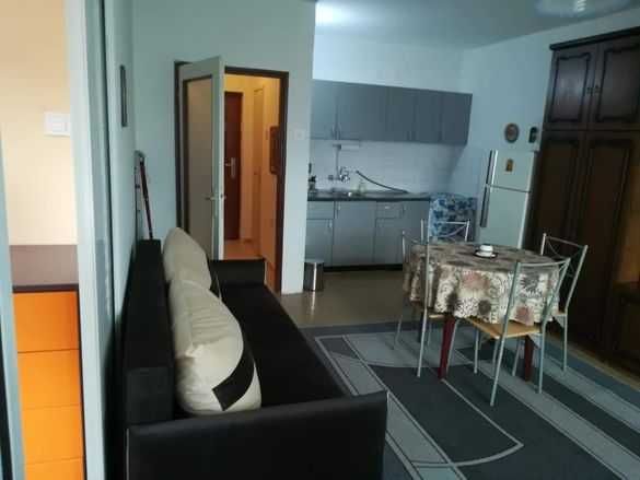 Дава се под наем Едностаен апартамент в Бургас, Изгрев - 43 кв.м за 165 € - Снимка #1