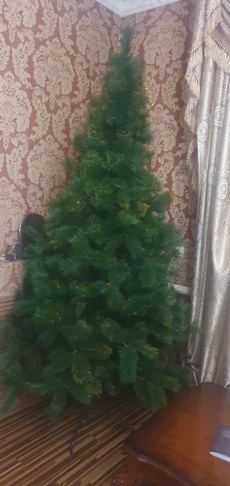 Продам искусственную  ёлку
