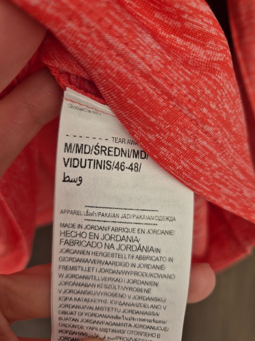 Нова спортна дамска блуза с къс цип Under Armour