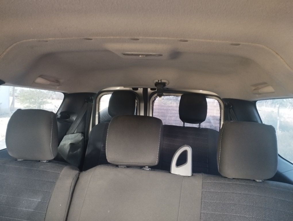 Lada Largus 2018 yili.