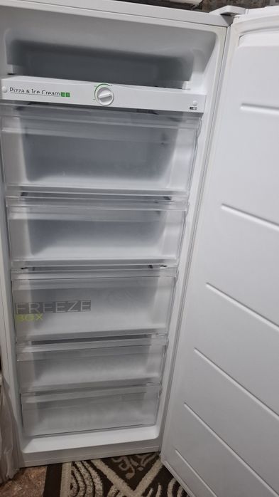 Продам морозильник шкаф вертикальный