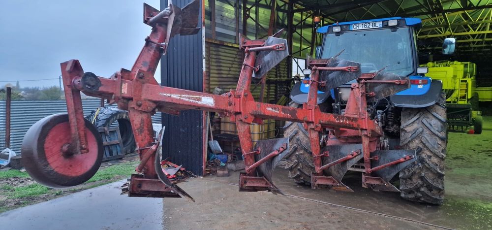 Vand plug NAUD 3+1 stare impecabila