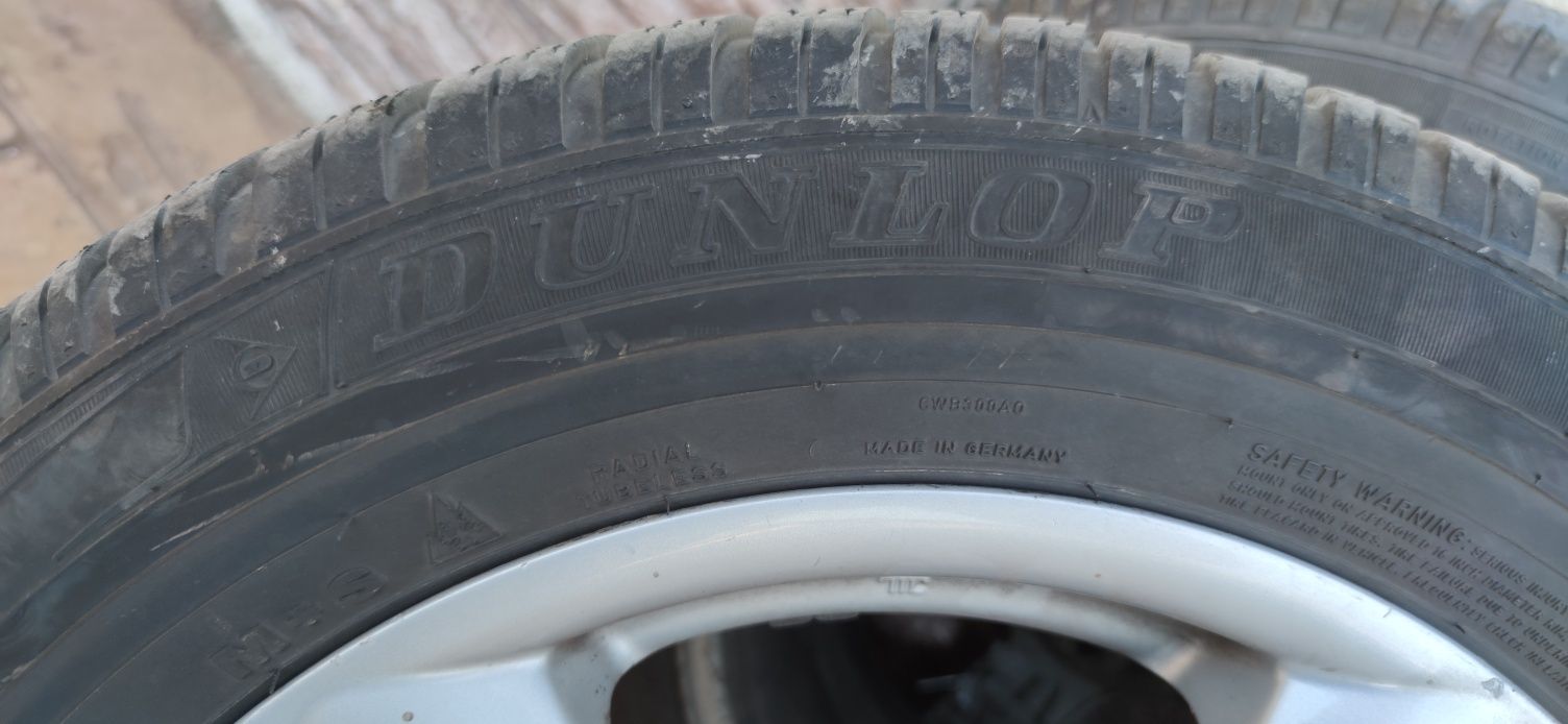 205/60/16 Dunlop SP Winter sport 3D