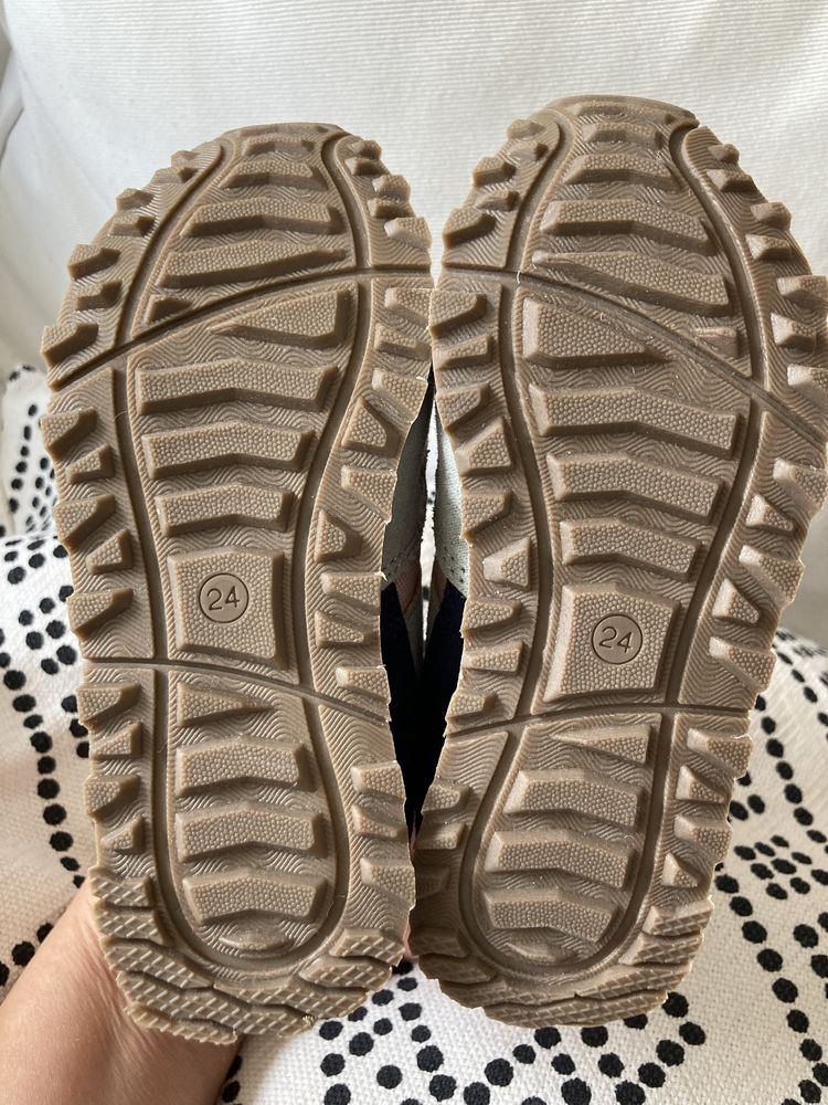 Леки и удобни нови маратонки H&M, 24