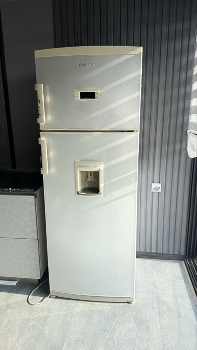 Хладилник на марката BEKO,без забележка