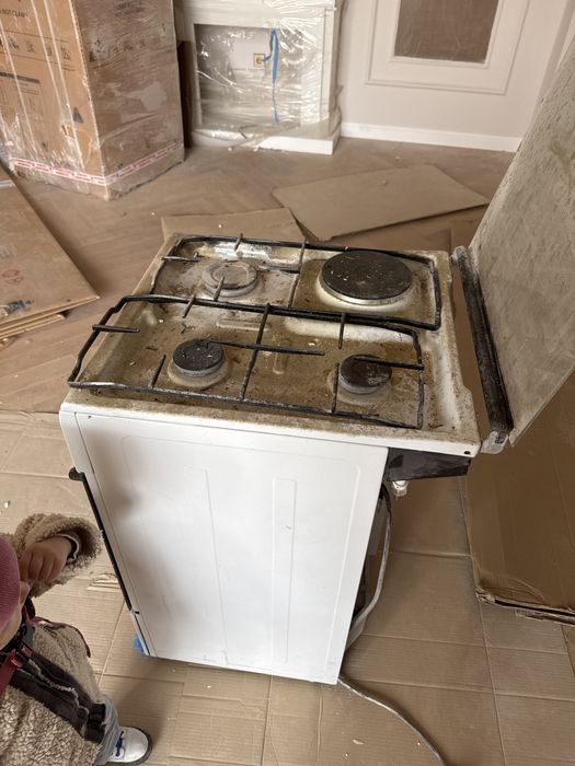 Продам газ в рюбочем  состоянии просто грязное полсе рбаочих