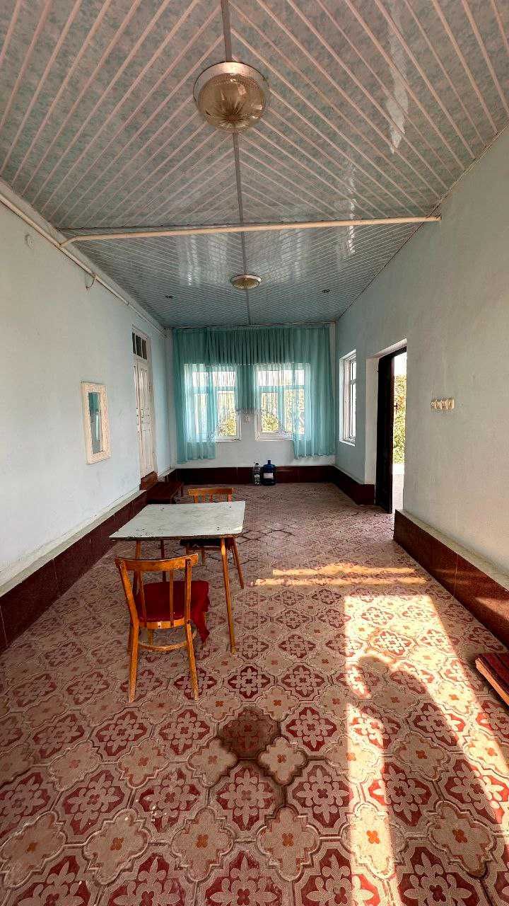 8 sotixli tayyor uchastka ko‘plab jihozlari bilan birga sotiladi.