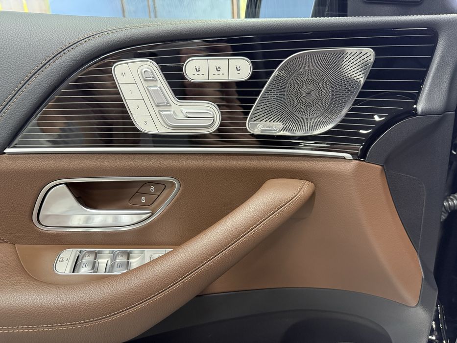 В продаже Mercedes Benz GLE