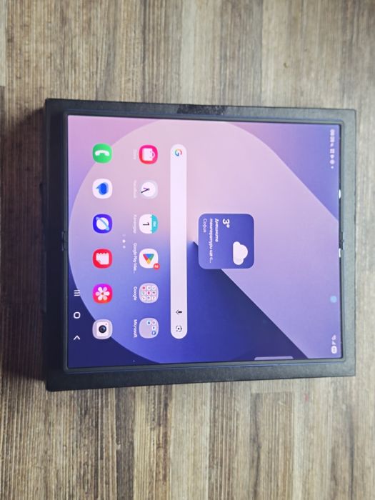 Отличен Samsung Galaxy Z Fold6 256 GB Гаранция
