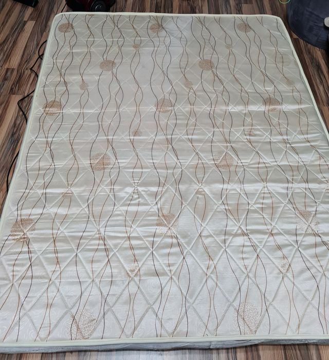 Продам матрац 2х спальный