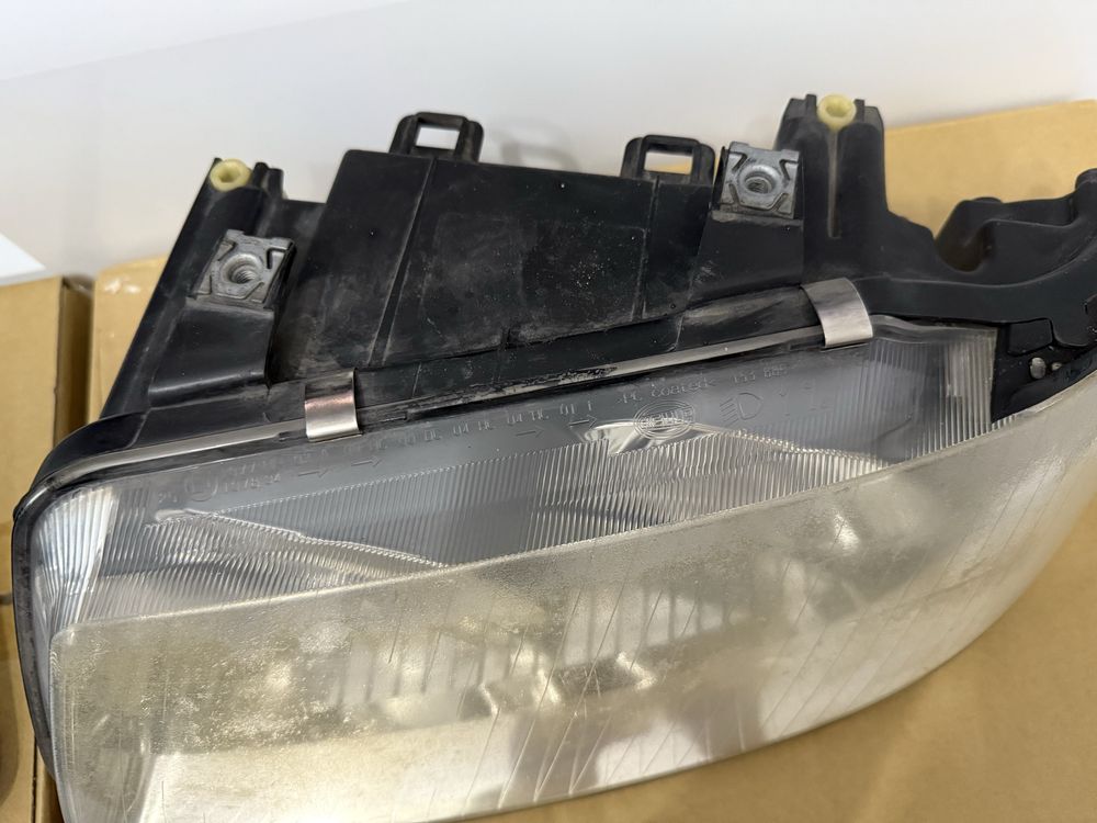 Ауди А3 8л фарове / Audi A3 8L Hella headlights