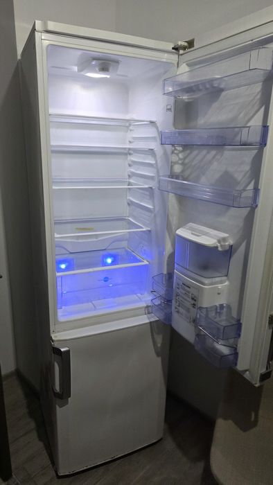 Combina frigorifica Beko