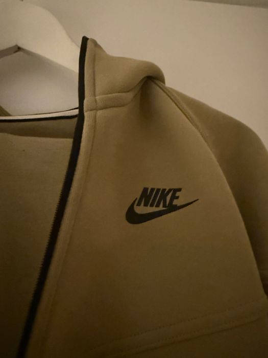 Оригинален дамски анцунг NIKE