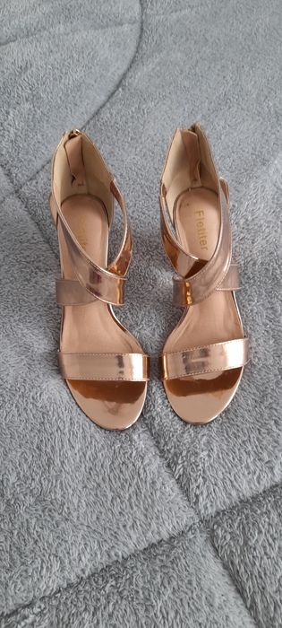 Sandale damă diverse modele