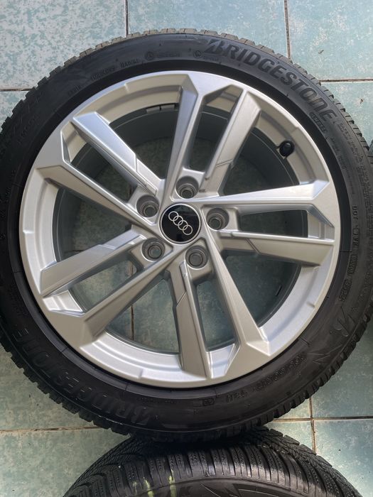 Jante alija R17 originale AUDI A3 205/50/17 Bridgestone iarna ca noi