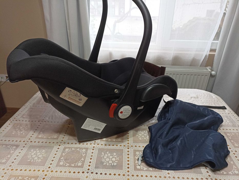 Стол за кола-кошница